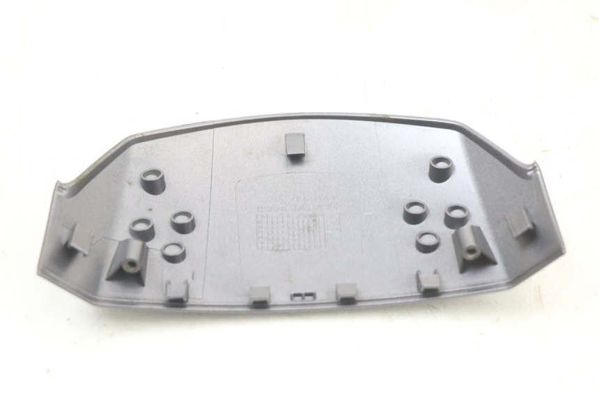 photo de CARENA ANTERIORE CONGIUNZIONE PEUGEOT BELVILLE 125 (2017 - 2021) - Primo piano tecnico