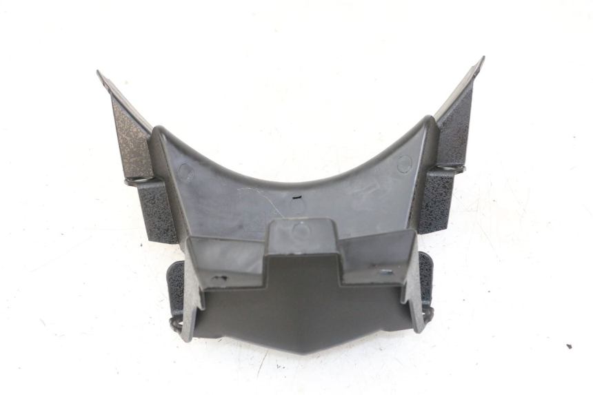 photo de GIUNZIONE CARENA ANTERIORE SUP PEUGEOT CITYSTAR 2T 50 (2018 - 2021) - Zoom sullo stato d'uso