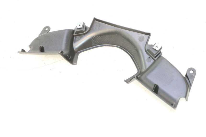 photo de CARENA ANTERIORE CONGIUNZIONE JM MOTORS R-MAX TECH 50 (2024 - 2026) - Dettaglio del componente