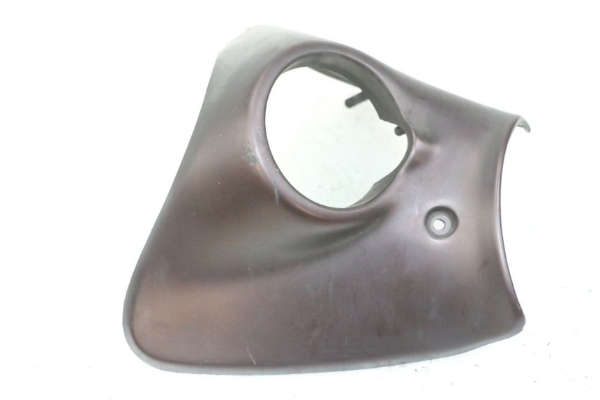 photo de CARENA ANTERIORE CONGIUNZIONE APRILIA SCARABEO GT TOURING 125 (1999 - 2005) - Dettagli dei punti di fissaggio