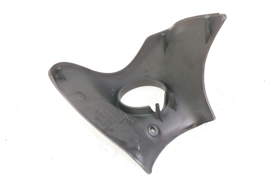 photo de CARENA ANTERIORE CONGIUNZIONE APRILIA SCARABEO GT TOURING 125 (1999 - 2005) - Stato della superficie e materiale