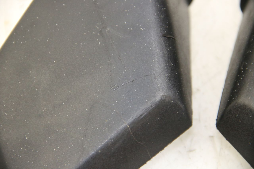 photo de CARENA ANTERIORE CONGIUNZIONE MBK SKYCRUISER 125 (2006 - 2009) - Dettaglio del componente