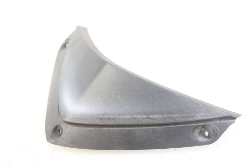 photo de GIUNZIONE CARENA ANTERIORE SUP APRILIA SR 2T 50 (2012 - 2017) - Zoom sullo stato d'uso