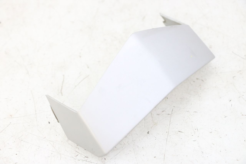 photo de GIUNZIONE CARENA ANTERIORE SUP PEUGEOT VIVACITY NEW 2T 50 (2008 - 2017) - Vista d'insieme del prodotto