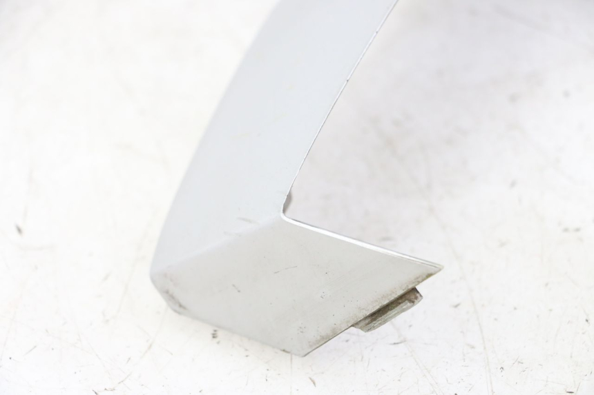 photo de GIUNZIONE CARENA ANTERIORE SUP PEUGEOT VIVACITY NEW 2T 50 (2008 - 2017) - Primo piano tecnico