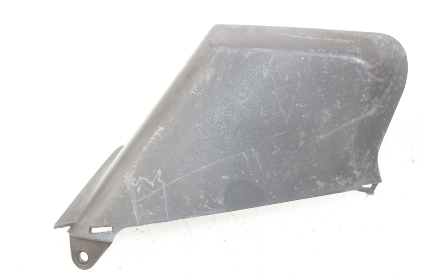 photo de GIUNZIONE CARENA ANTERIORE SUP YAMAHA XMAX X-MAX 125 (2006 - 2009) - Altra angolazione