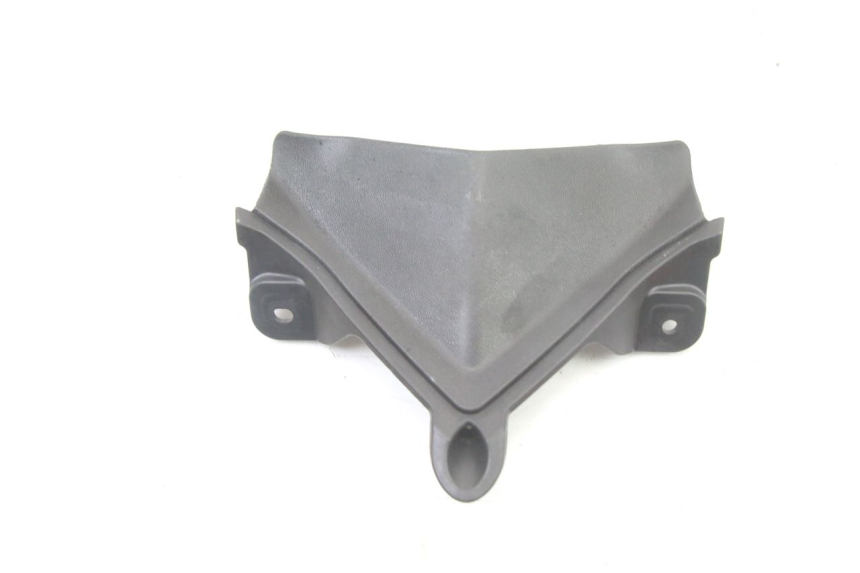 photo de GIUNZIONE CARENA ANTERIORE SUP YAMAHA X-MAX XMAX 125 (2010 - 2013) - Vista principale