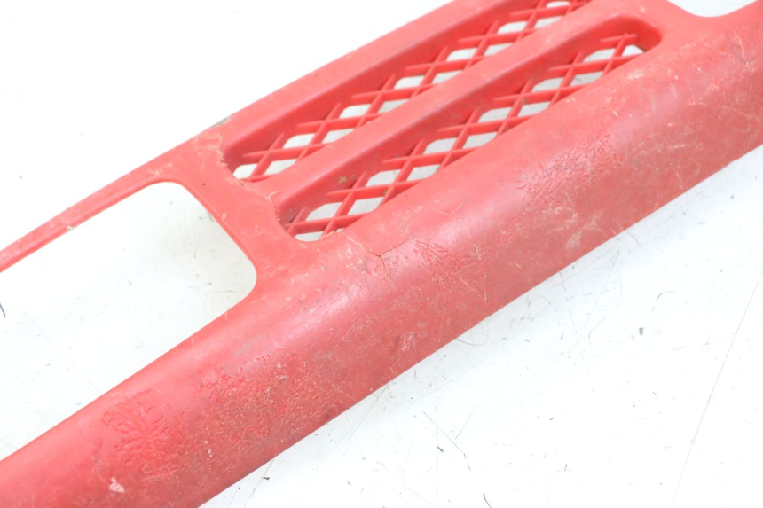 photo de GIUNZIONE CARENA ANTERIORE HONDA TRX 300 (1988 - 2000) - Zoom sullo stato d'uso