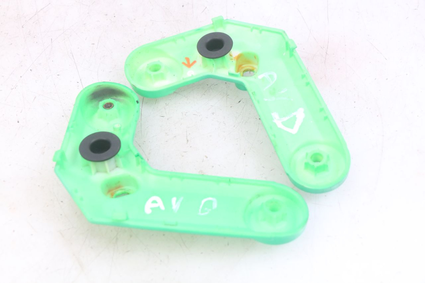 photo de GIUNZIONE CARENA ANTERIORE MOTRAC URBAN 4T 50 (2016 - 2024) - Vista d'insieme del prodotto