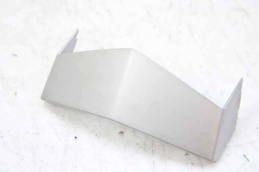 photo de GIUNZIONE CARENA ANTERIORE PEUGEOT VIVACITY NEW 2T 50 (2008 - 2017) - Vista principale