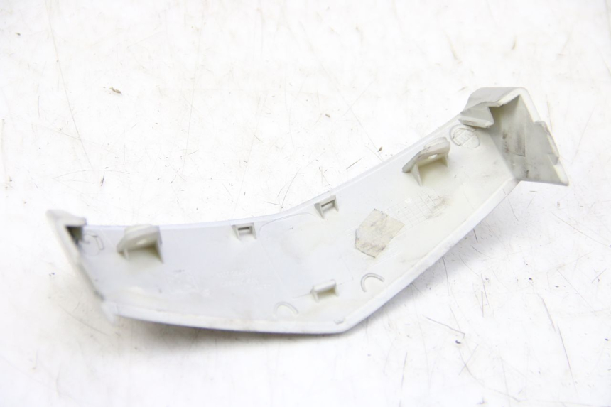 photo de GIUNZIONE CARENA ANTERIORE PEUGEOT VIVACITY NEW 2T 50 (2008 - 2017) - Dettaglio del componente