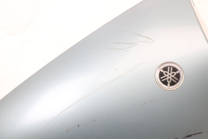 photo de CARENA ANTERIORE CONGIUNZIONE YAMAHA YP MAJESTY 125 (2002 - 2006) - Zoom sullo stato d'uso