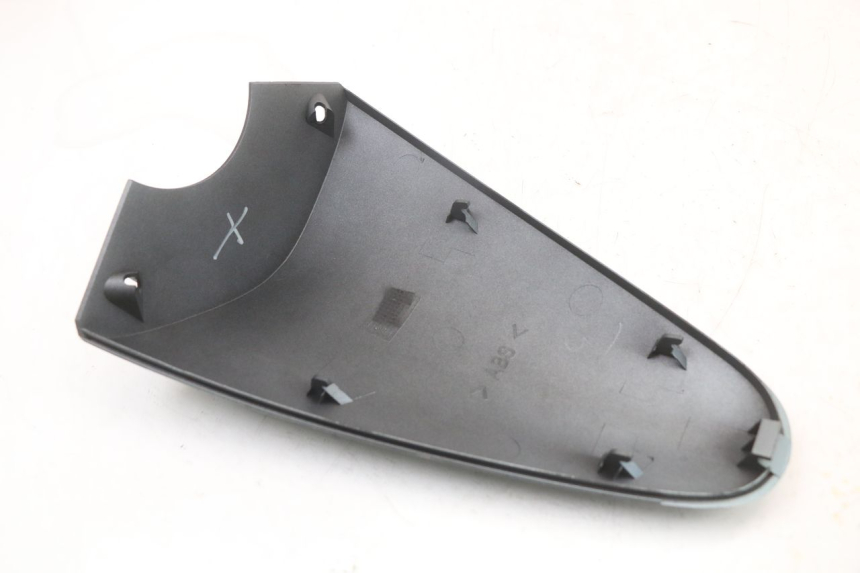 photo de CARENA ANTERIORE CONGIUNZIONE YAMAHA YP MAJESTY 125 (2002 - 2006) - Ricambio usato controllato