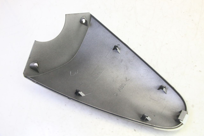 photo de CARENA ANTERIORE CONGIUNZIONE YAMAHA YP MAJESTY 125 (2002 - 2006) - Stato della superficie e materiale