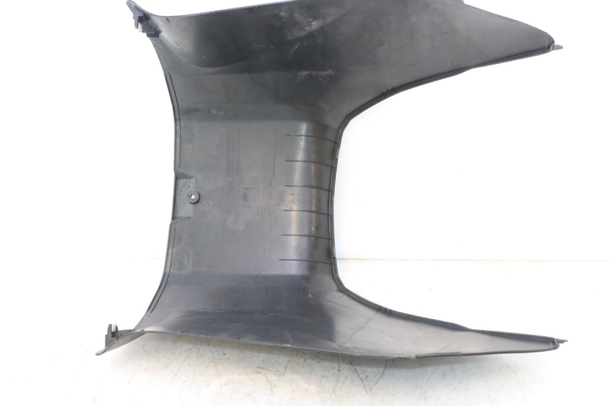 photo de CARENA PEDANA CONGIUNZIONE SUZUKI BURGMAN EXECUTIVE ABS 650 (2006 - 2012) - Dettaglio del componente