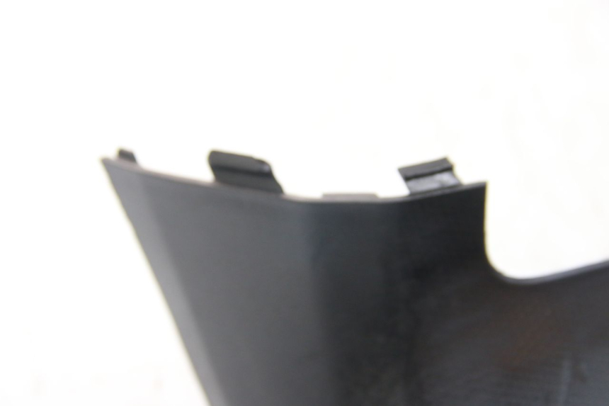 photo de GIUNZIONE PEDANA KYMCO DOWNTOWN ABS 125 (2015 - 2017) - Stato della superficie e materiale