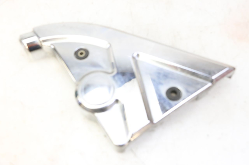 photo de CARENA PEDANA CONGIUNZIONE DESTRA HYOSUNG GV AQUILA 125 (2000 - 2009) - Marcature e riferimenti originali