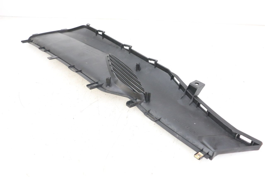 photo de Giunzione pedana destra KYMCO DINK STREET ABS 125 (2011 - 2018) - Zoom sullo stato d'uso