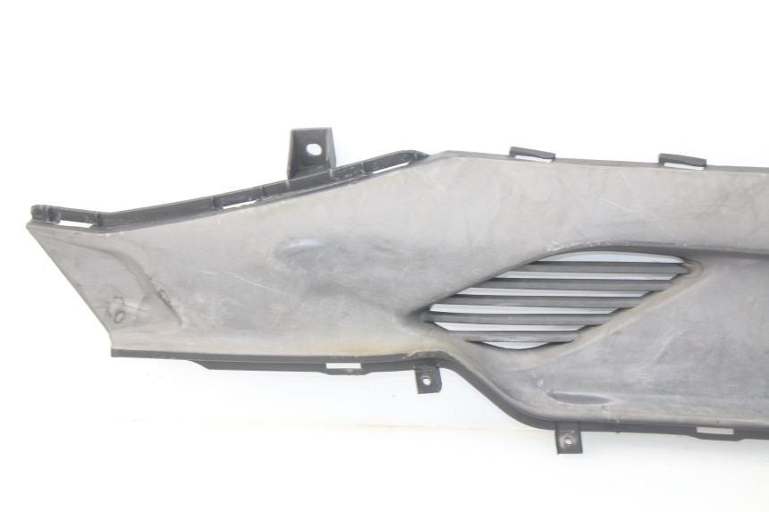 photo de Giunto pedale destro KYMCO DINK STREET 125 (2009 - 2014) - Zoom sullo stato d'uso