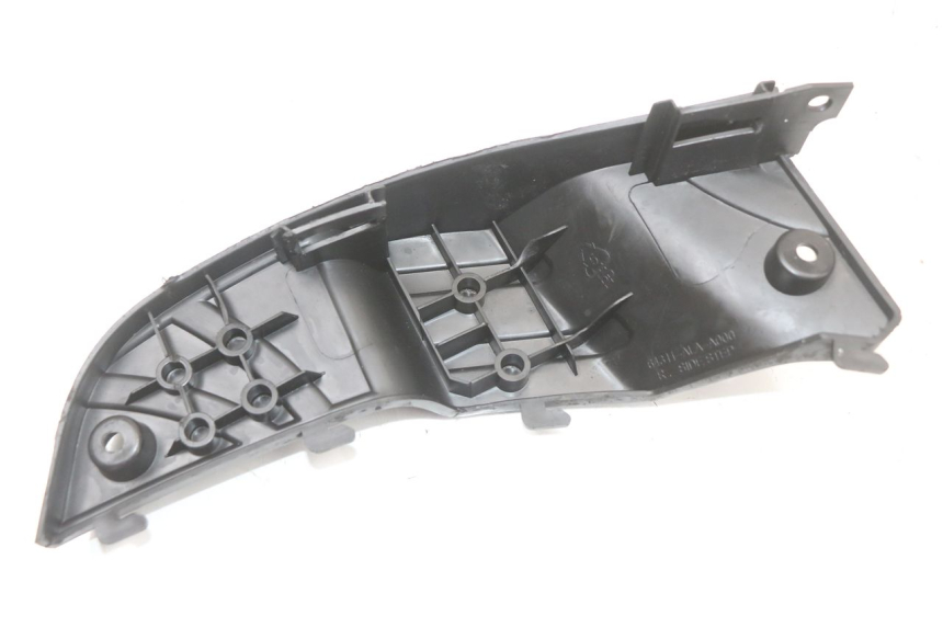 photo de CARENA PEDANA CONGIUNZIONE DESTRA SYM FIDDLE 2 50 (2008 - 2013) - Dettagli dei punti di fissaggio