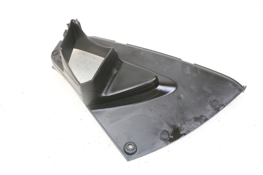 photo de Giunzione pedana destra PEUGEOT JET FORCE CARBU 50 (2003 - 2016) - Vista d'insieme del prodotto