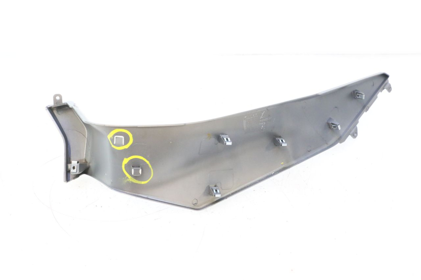 photo de CARENA PEDANA CONGIUNZIONE DESTRA PIAGGIO MP3 HPE 530 (2022 - 2026) - Vista d'insieme del prodotto