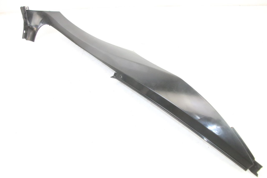 photo de CARENA PEDANA CONGIUNZIONE DESTRA PIAGGIO MP3 500 (2014 - 2017) - Altra angolazione