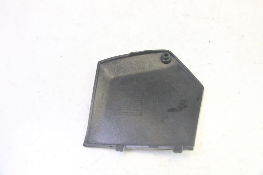 photo de CARENA PEDANA CONGIUNZIONE DESTRA PIAGGIO MP3 RL 250 (2006 - 2010) - Vista d'insieme del prodotto