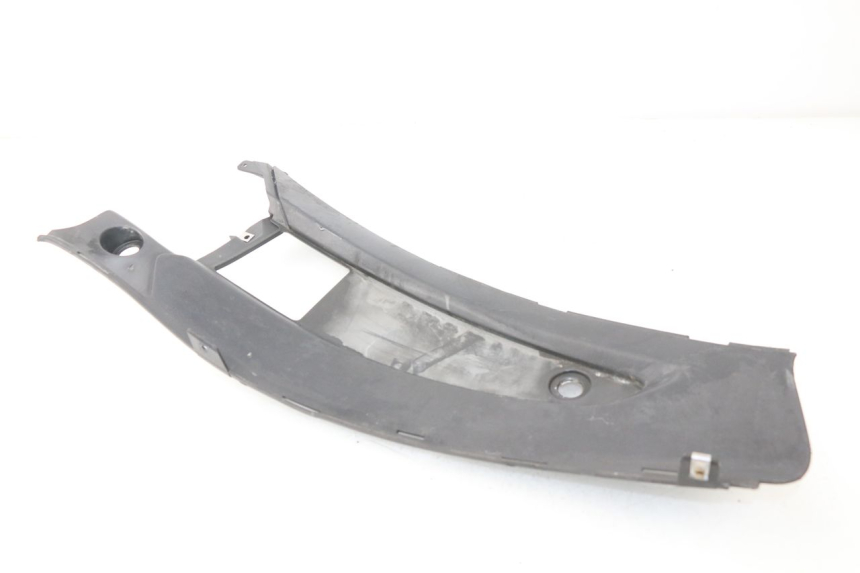 photo de GIUNZIONE PEDANA DESTRA GILERA NEXUS 125 (2009 - 2013) - Altra vista dell'articolo