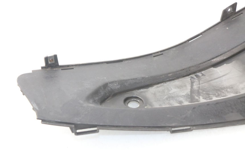 photo de GIUNZIONE PEDANA DESTRA GILERA NEXUS 125 (2009 - 2013) - Dettagli dei punti di fissaggio