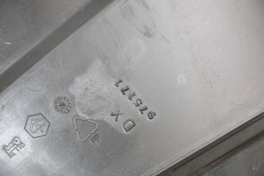 photo de GIUNZIONE PEDANA DESTRA GILERA NEXUS 125 (2007 - 2009) - Vista d'insieme del prodotto