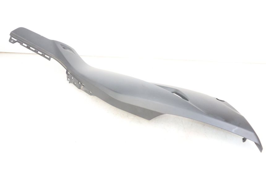 photo de GIUNZIONE PEDANA DESTRA YAMAHA XMAX X-MAX ABS 125 (2017 - 2020) - Dettagli dei punti di fissaggio