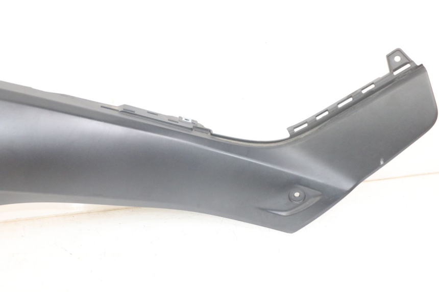 photo de GIUNZIONE PEDANA DESTRA YAMAHA XMAX X-MAX ABS 125 (2017 - 2020) - Ricambio usato controllato