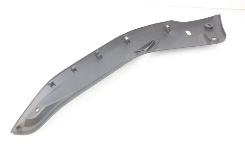 photo de GIUNZIONE PEDANA DESTRA YAMAHA X-MAX XMAX 125 (2010 - 2013) - Dettaglio del componente