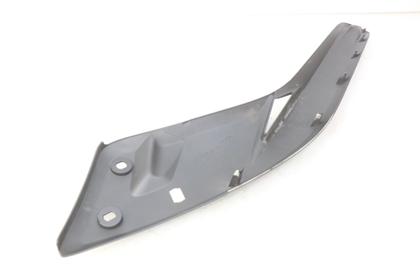 photo de GIUNZIONE PEDANA DESTRA YAMAHA X-MAX XMAX 125 (2010 - 2013) - Altra angolazione