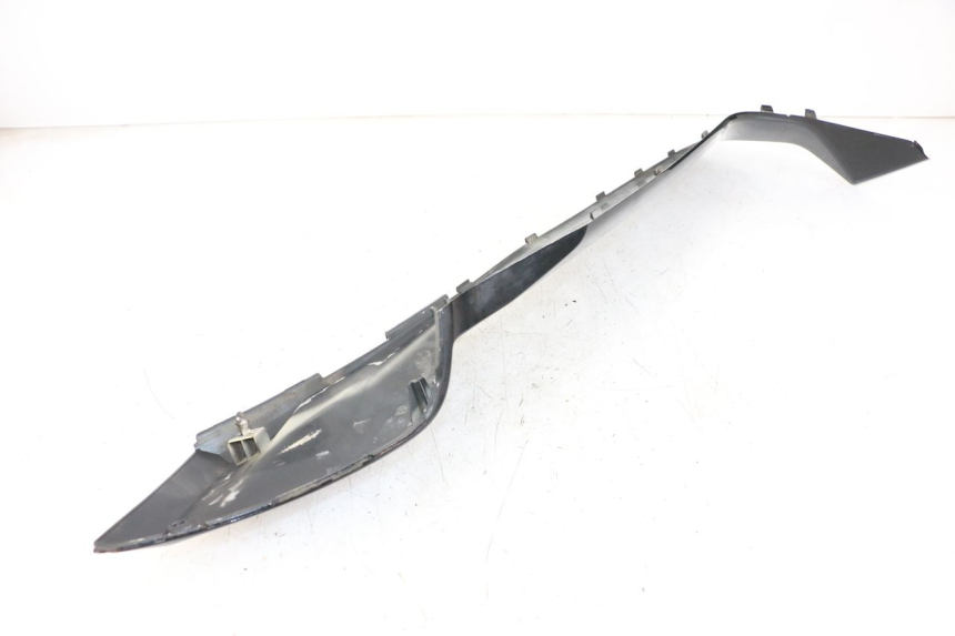 photo de GIUNZIONE PEDANA DESTRA YAMAHA X-MAX XMAX 250 (2006 - 2009) - Primo piano tecnico