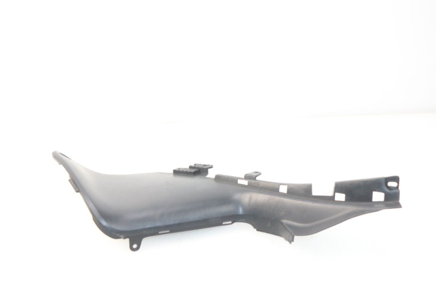 photo de GIUNZIONE PEDANA DESTRA YAMAHA XP T-MAX TMAX ABS 500 (2004 - 2007) - Primo piano tecnico