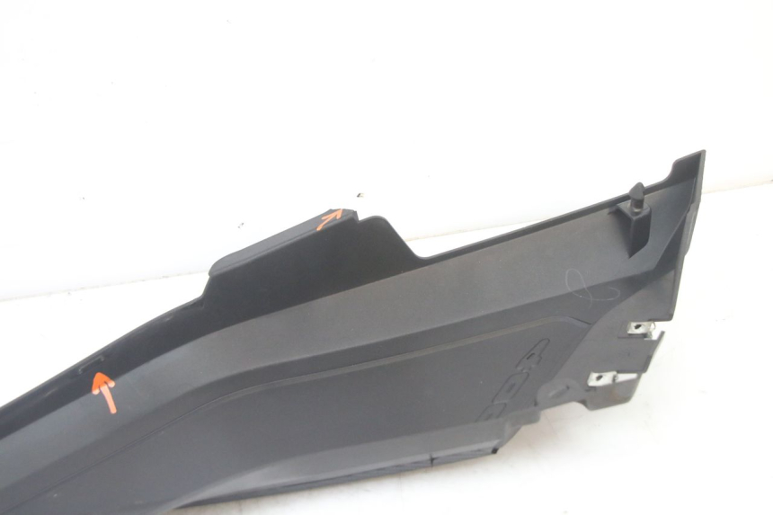 photo de Giunzione pedale destro YAMAHA YP X-MAX XMAX 400 (2014 - 2017) - Ricambio usato controllato