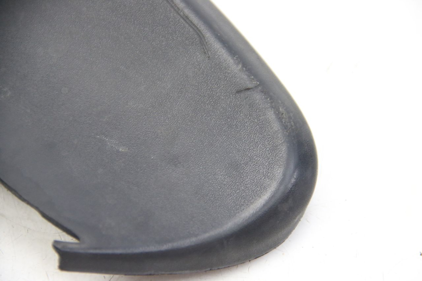 photo de GIUNZIONE PEDANA SINISTRA DERBI BOULEVARD 50 (2009 - 2006) - Zoom sullo stato d'uso