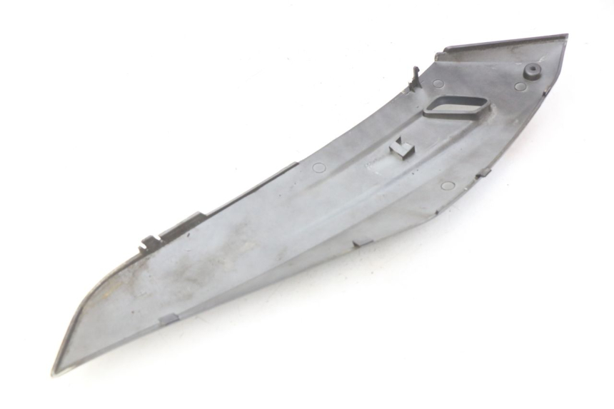 photo de GIUNZIONE PEDANA SINISTRA SYM CITYCOM CITY COM 125 (2009 - 2014) - Primo piano tecnico