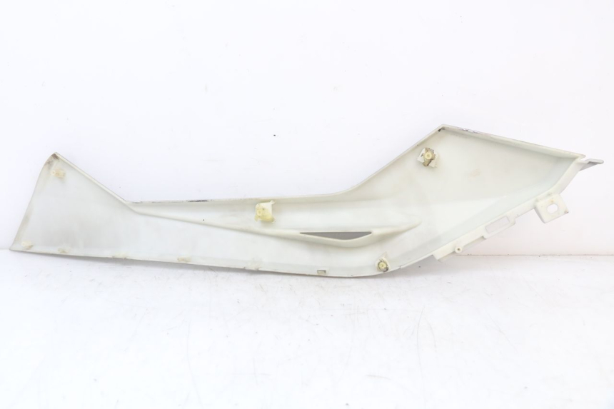 photo de CARENA PEDANA CONGIUNZIONE SINISTRA LONGJIA EASY MAX 125 (2020 - 2024) - Primo piano tecnico