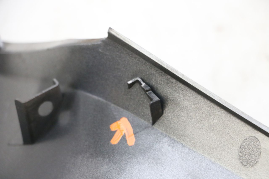 photo de CARENA PEDANA CONGIUNZIONE SINISTRA HONDA FORZA ABS 300 (2013 - 2017) - Vista d'insieme del prodotto