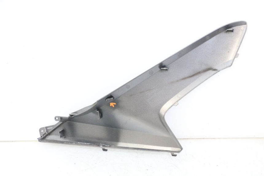 photo de CARENA PEDANA CONGIUNZIONE SINISTRA HONDA FORZA ABS 300 (2013 - 2017) - Dettagli dei punti di fissaggio