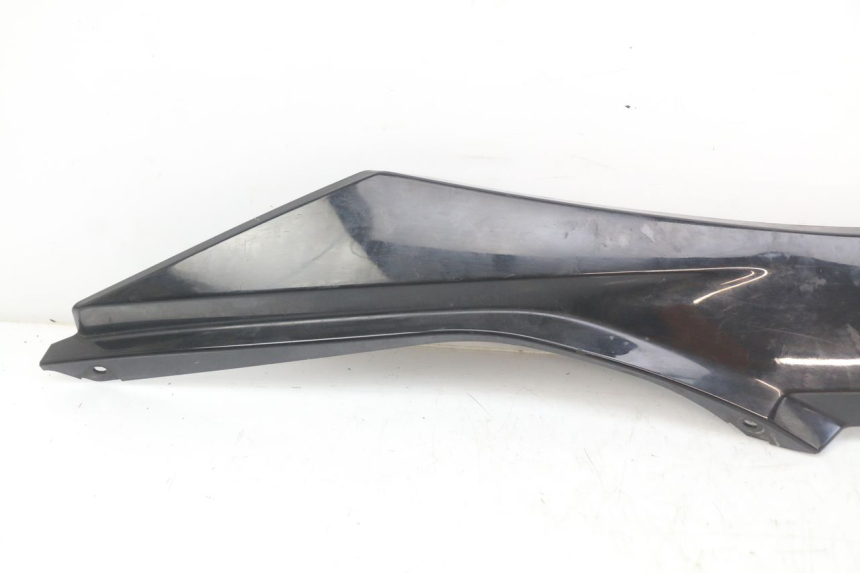 photo de CARENA PEDANA CONGIUNZIONE SINISTRA HONDA FORZA 125 (2015 - 2016) - Zoom sullo stato d'uso