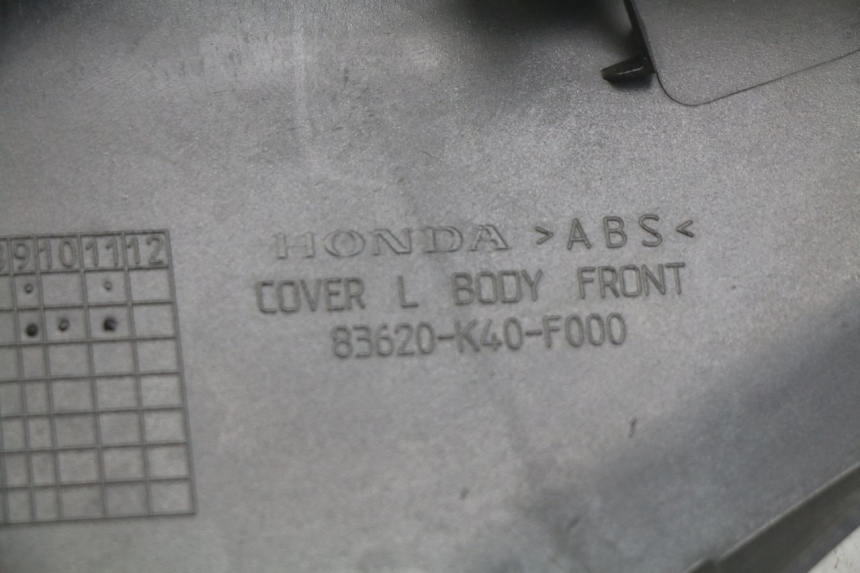 photo de CARENA PEDANA CONGIUNZIONE SINISTRA HONDA FORZA 125 (2015 - 2016) - Dettagli dei punti di fissaggio