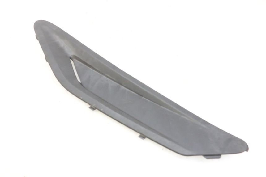 photo de CARENA PEDANA CONGIUNZIONE SINISTRA SYM GTS EVO 125 (2009 - 2013) - Primo piano tecnico