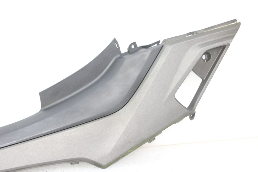 photo de CARENA PEDANA CONGIUNZIONE SINISTRA KYMCO X-TOWN XTOWN 125 (2016 - 2021) - Stato della superficie e materiale