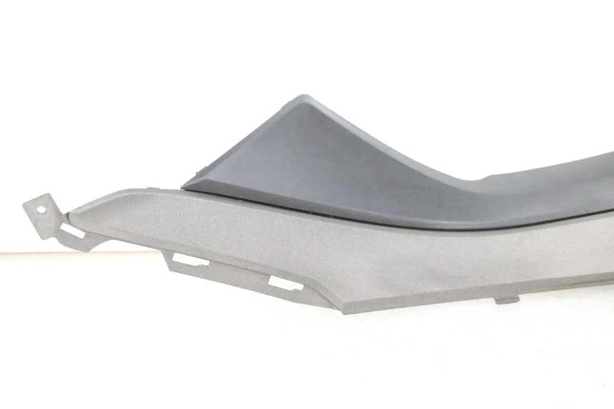 photo de CARENA PEDANA CONGIUNZIONE SINISTRA KYMCO X-TOWN XTOWN 125 (2016 - 2021) - Marcature e riferimenti originali