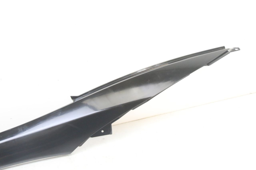 photo de CARENA PEDANA CONGIUNZIONE SINISTRA PIAGGIO MP3 500 (2014 - 2017) - Zoom sullo stato d'uso