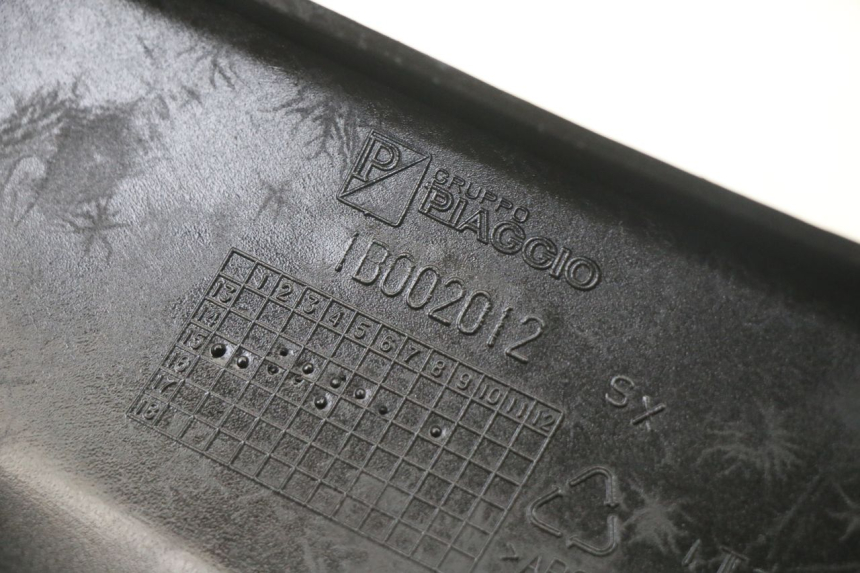 photo de CARENA PEDANA CONGIUNZIONE SINISTRA PIAGGIO MP3 500 (2014 - 2017) - Ricambio usato controllato